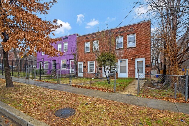 Foto del edificio - 3427 B St SE