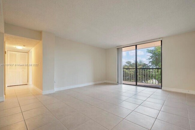 Building Photo - 8730 SW 133rd Avenue Rd