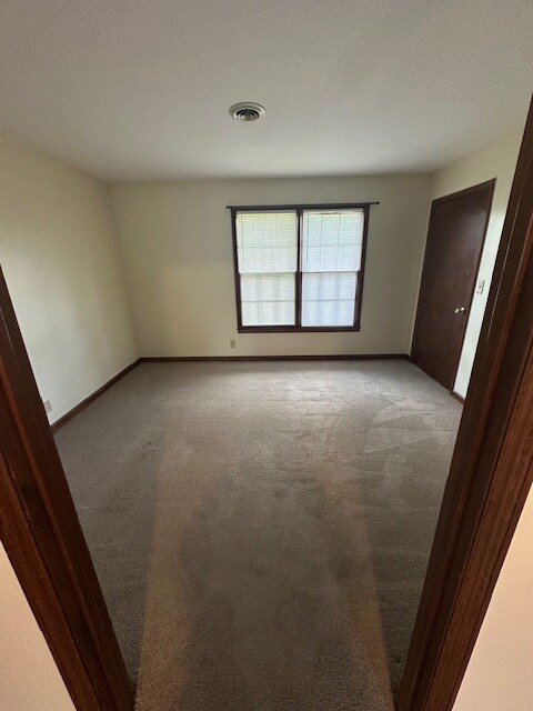Foto del edificio - 517 Woods Dr