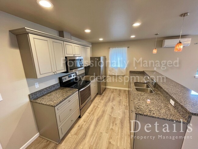 Building Photo - Poulsbo 2 Bedroom with Water & Mountain Vi...