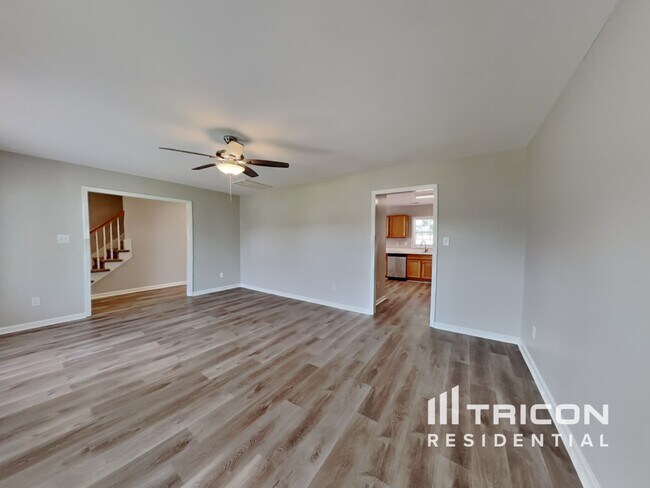 Foto del edificio - 75 Herndon Ct