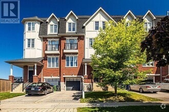 Building Photo - 25D Hobson Ave