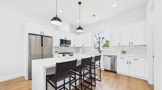 Foto del edificio - 1813 Brooks St
