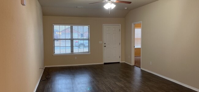 Building Photo - 6300 SW Chalkstone Rd