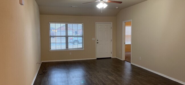 Foto del edificio - 6300 SW Chalkstone Rd