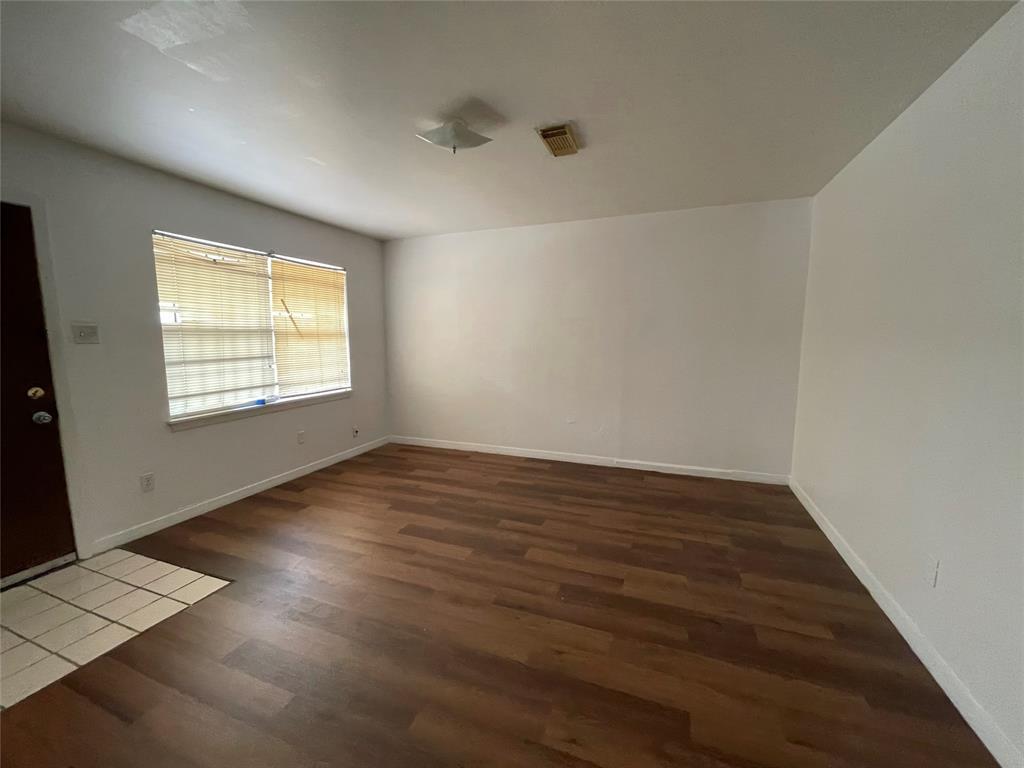 Foto principal - 4823 Shreveport Blvd