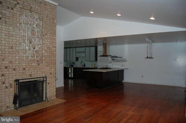 Foto del edificio - 3808 Maryland St
