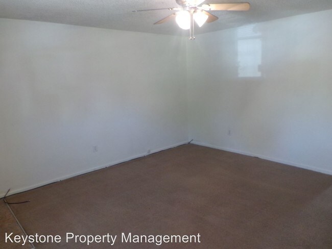 Building Photo - 2 br, 1 bath House - 808 E. Abriendo Ave.