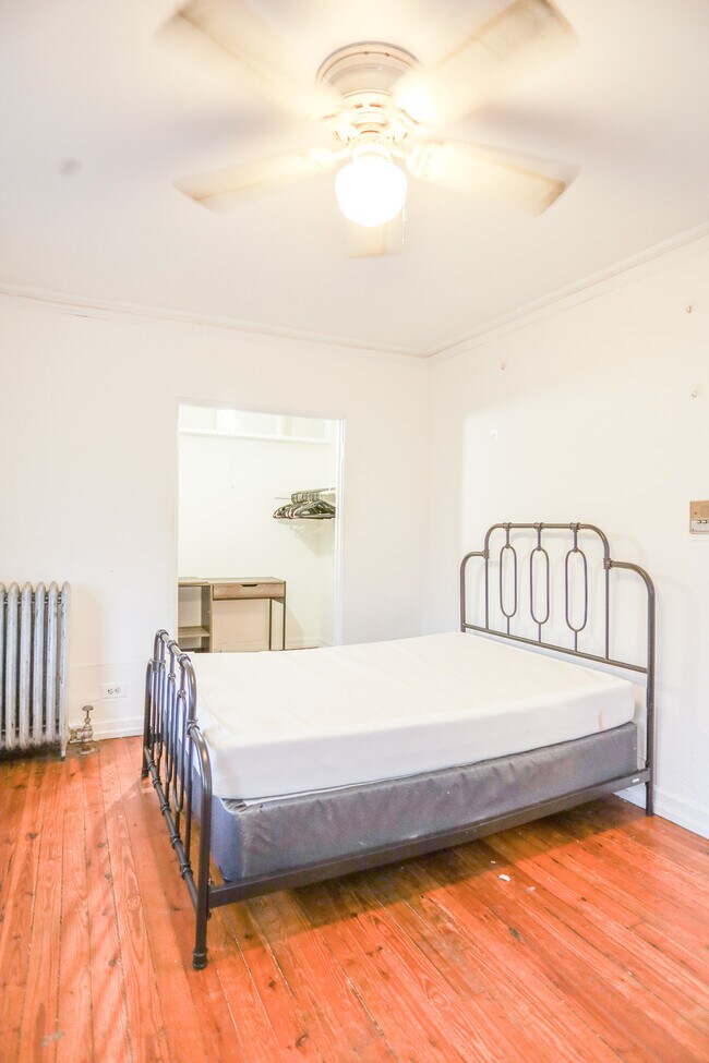 Foto del edificio - 4060 N Kenmore Ave