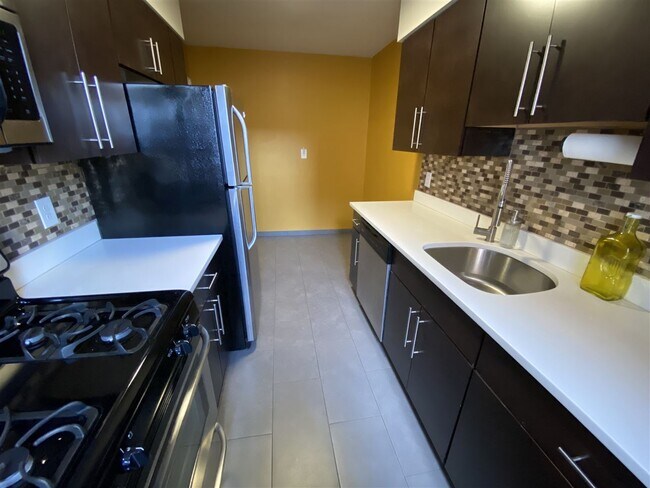 Foto del edificio - 1011 Avenue C