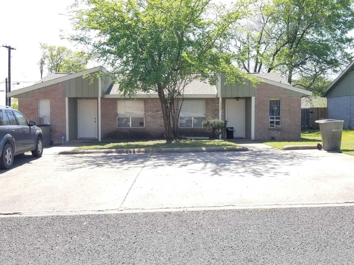 3506 Leon St, Bryan, TX 77801 House Rental in Bryan, TX