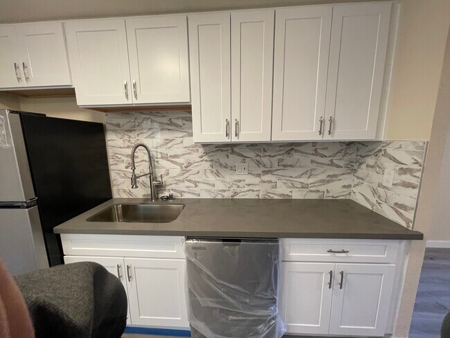Brand new Kitchen with new Appliances - 1503 Index Ave NE
