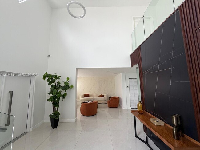 Foto del edificio - 10462 NW 130th St
