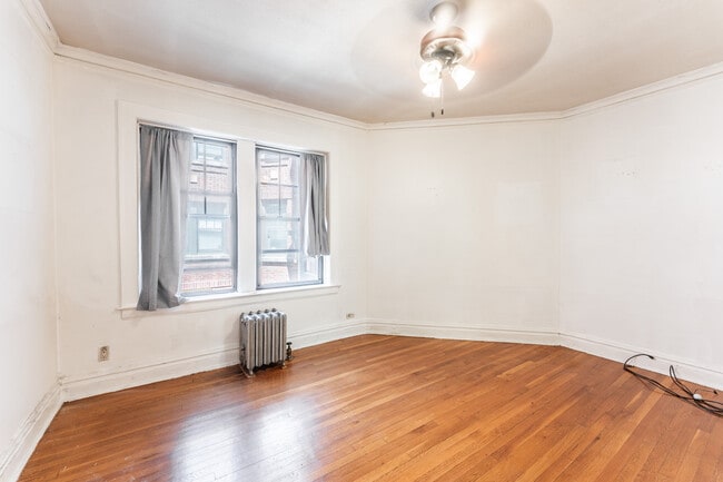 Building Photo - 4717 N Leavitt St