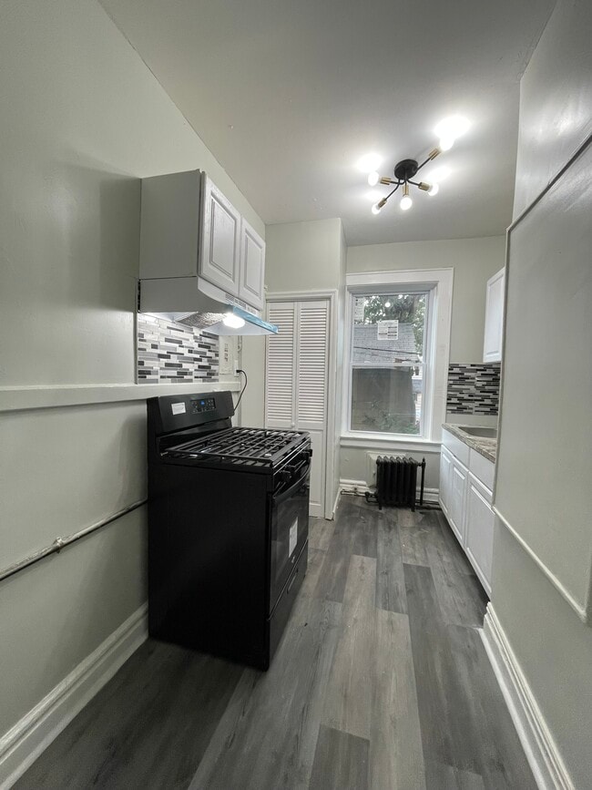 103 4th Avenue Apt 103 - 104 4th Ave