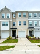 Building Photo - 2619 Chert Ln