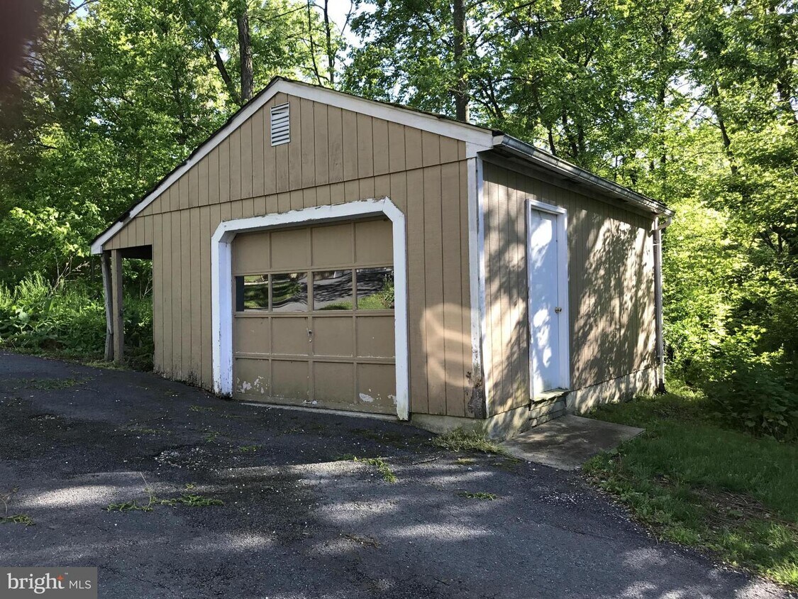 2474 Waynesboro Pike, Fairfield, PA 17320 House Rental in Fairfield