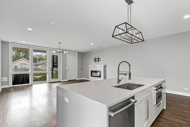 Foto del edificio - 2239 W Belmont Ave