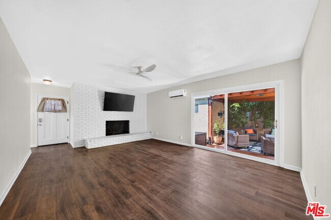 Foto del edificio - 5011 Stacy St