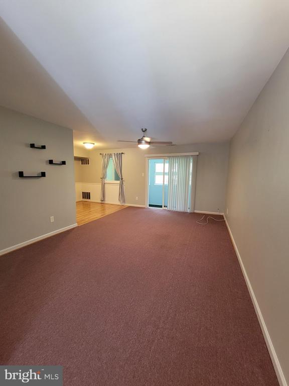 Foto del edificio - 411 N Stiles Ave