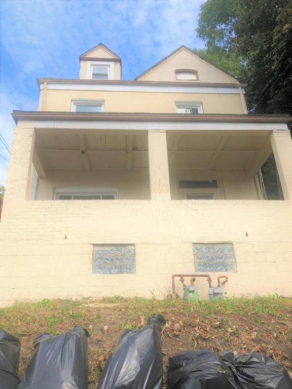 Foto principal - 2319 South Braddock Ave