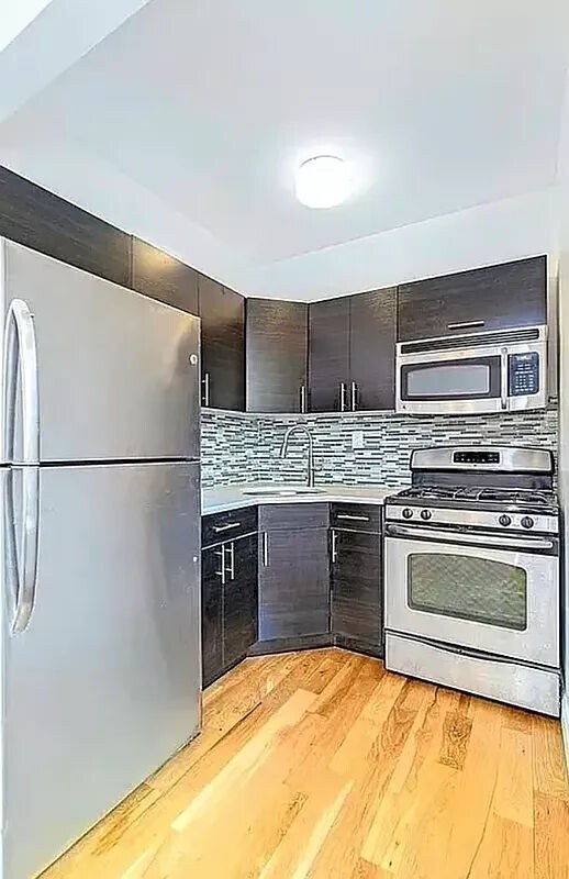 Foto del edificio - 457 West 17th Street