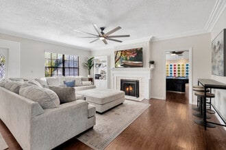 Building Photo - 1679 Tampa Rd