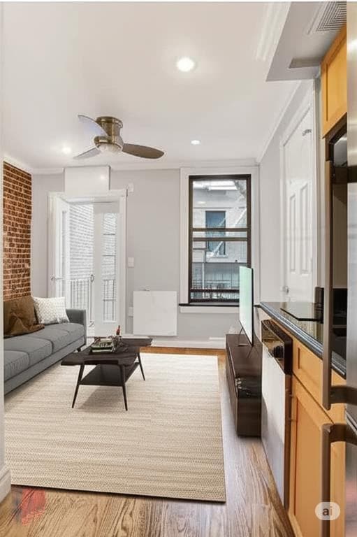 Building Photo - 439 W 50th St