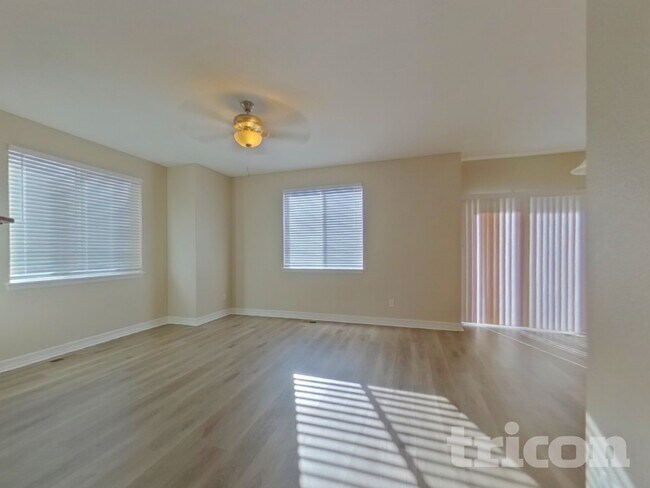 Foto del edificio - 12742 E 106th Ave