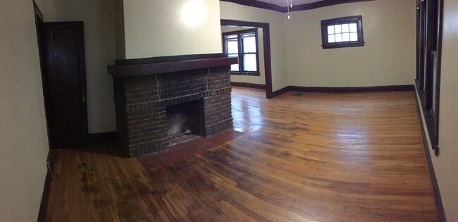 Building Photo - 3133 Meadowbrook Blvd