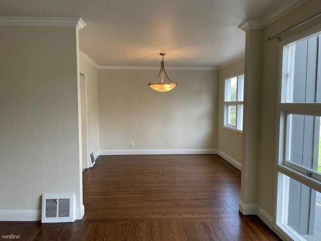 Building Photo - 4 br, 2 bath House - 121 Olympia Way