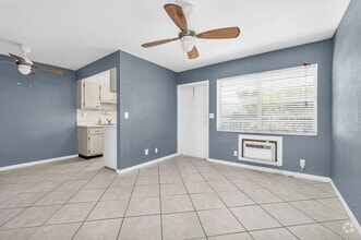 Building Photo - 616 Lucerne Ave