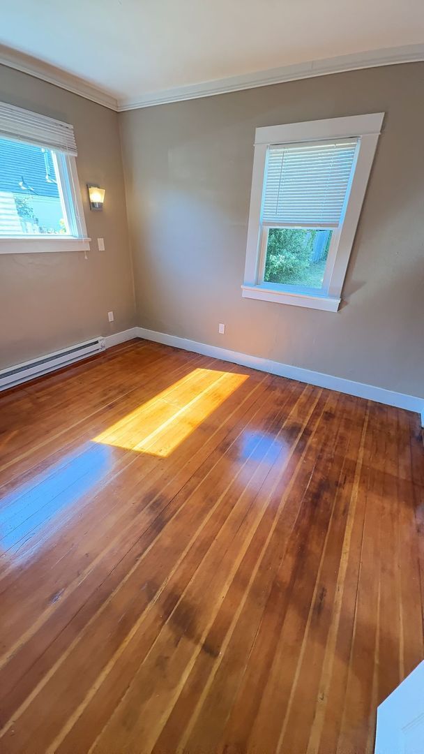 Building Photo - Cute 1bd 1ba, Pellet Stove, Fenced Front Yard