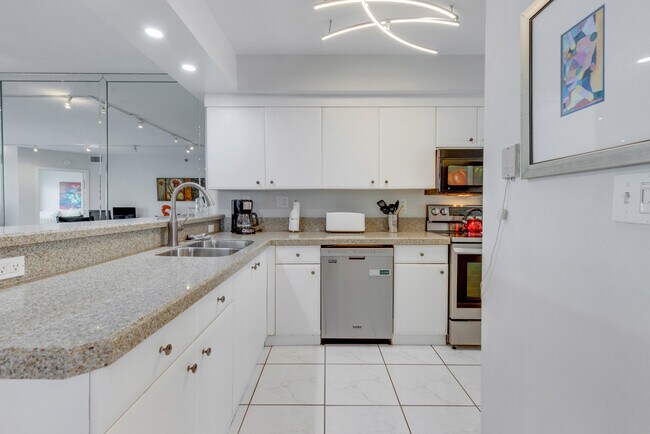 Fully Stocked Kitchen Modern Appliances - 18260 N Bay Rd