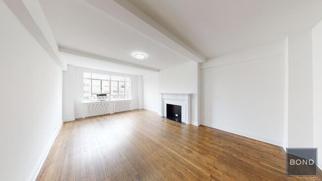 Building Photo - 20 Fifth Avenue