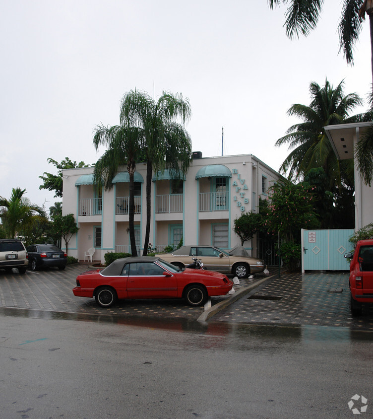 Building Photo - 136 Isle Of Venice Dr