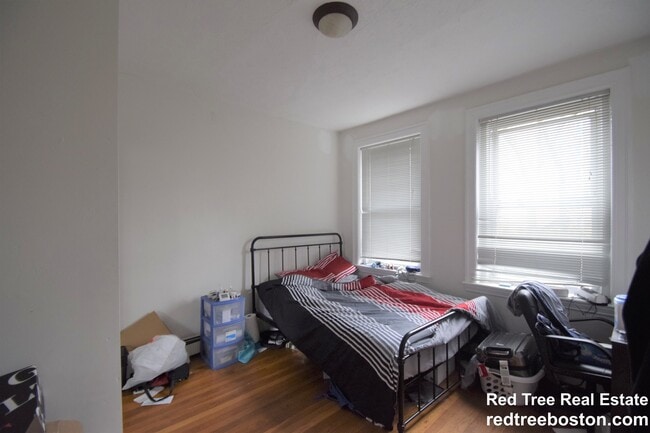 Foto del edificio - 73 Thatcher St