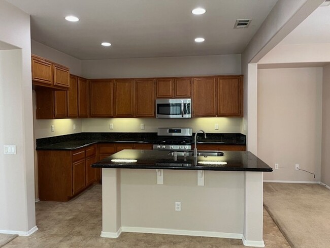 Building Photo - Single Story in French Valley 3 Bed/2 Bath