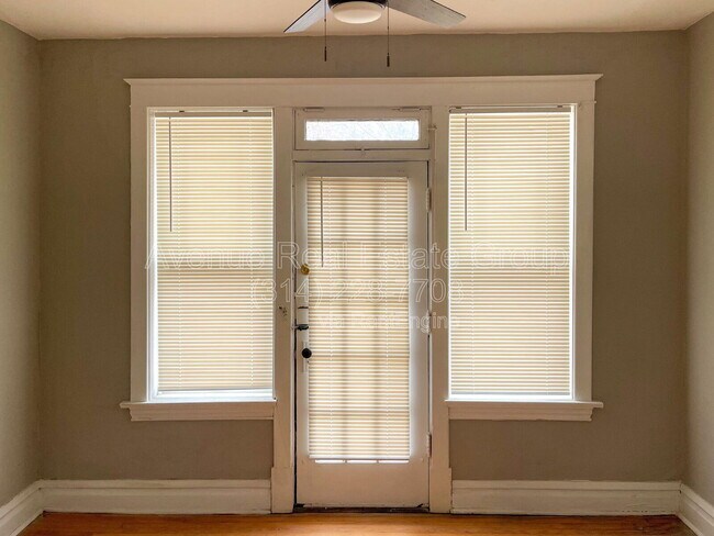 Foto del edificio - 2139 Alfred Ave