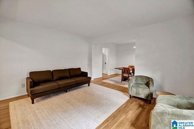 Foto del edificio - 3541 W Lakeside Dr