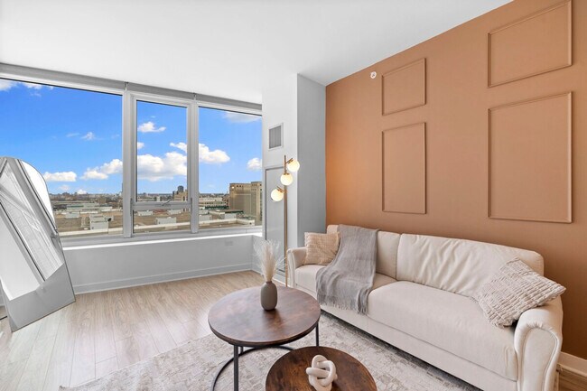 Building Photo - 720 S Wells St