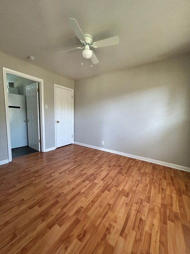 Foto del edificio - 112 Buckley Meadows Dr