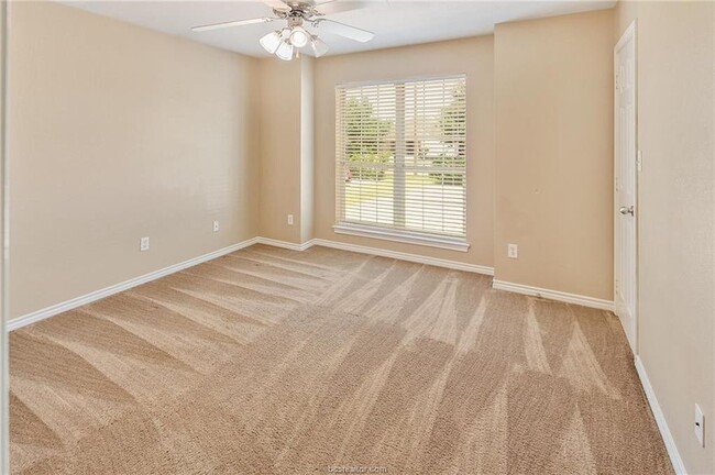 Building Photo - 3764 Oldenburg Ln