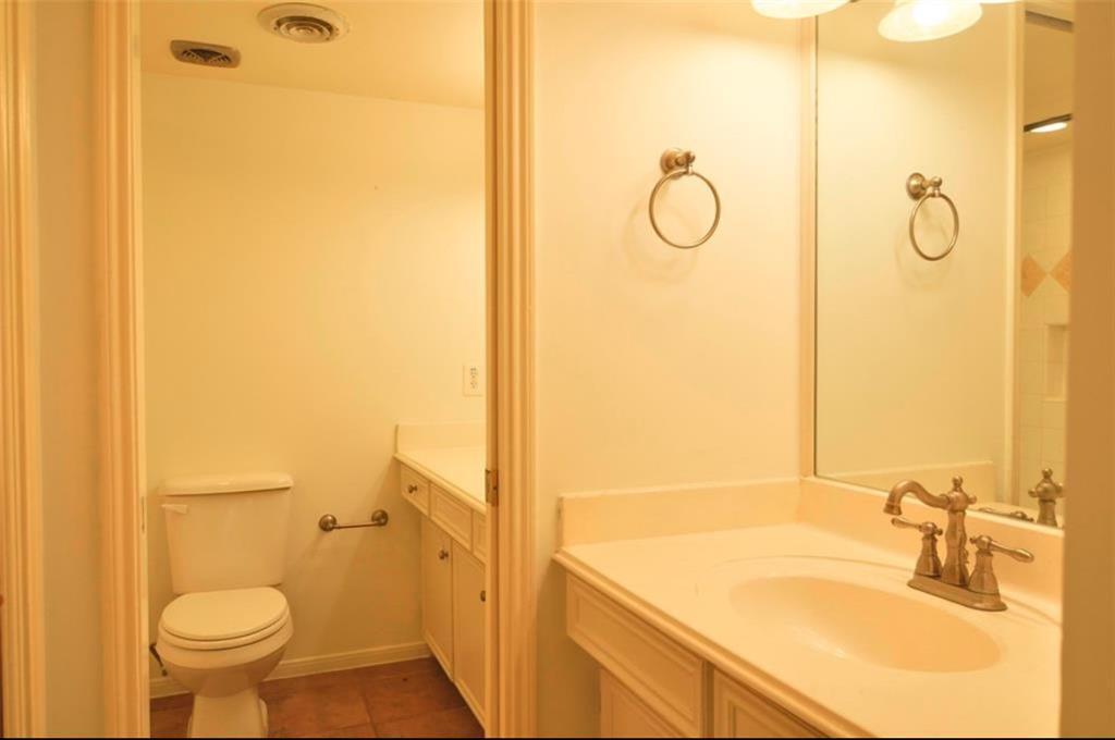 Foto del edificio - 6483 Bayou Glen Rd