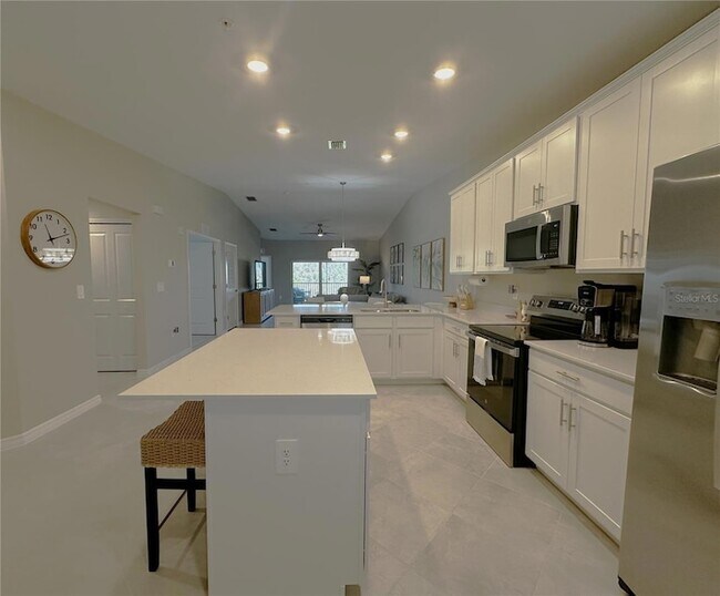 Foto del edificio - 14221 Heritage Landing Blvd