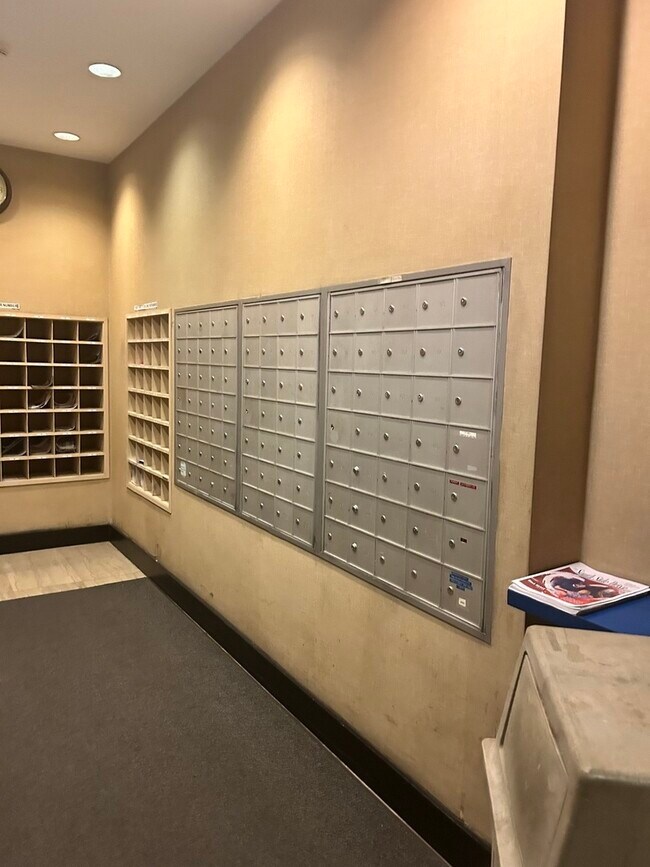 Foto del edificio - 5300 S Shore Dr
