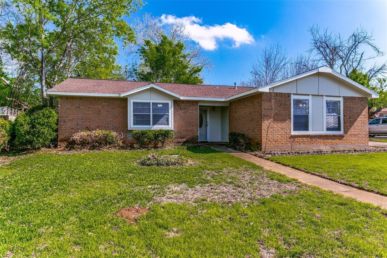 Foto principal - 204 Windmere Circle