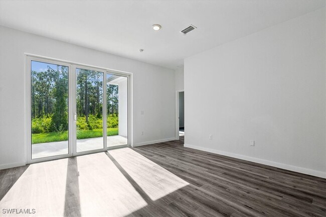 Foto del edificio - 768 Gaylord Ave S