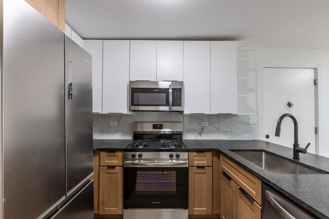 Foto del edificio - 1841 N Kedzie Ave