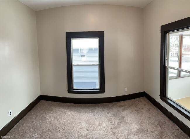 Foto del edificio - 3 br, 1 bath House - 941 Nagold St NW